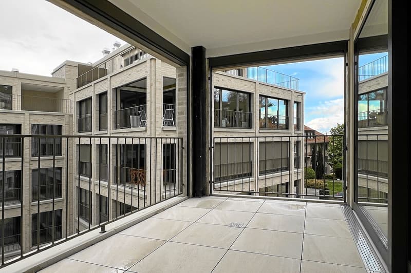 Helle 4.5-Zimmer-Wohnung mit Balkon und Garage in Binningen (5)