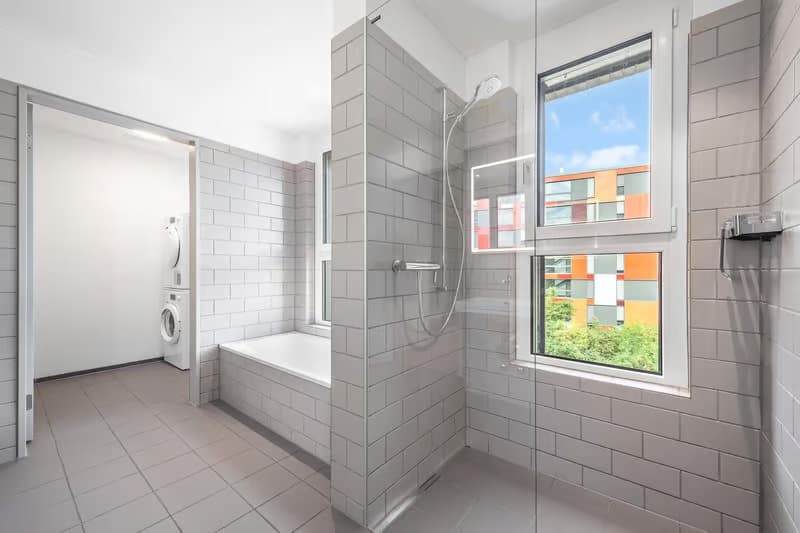 Helle 2.5-Zimmer-Wohnung mit Balkon in Adliswil – sofort verfügbar! (3)