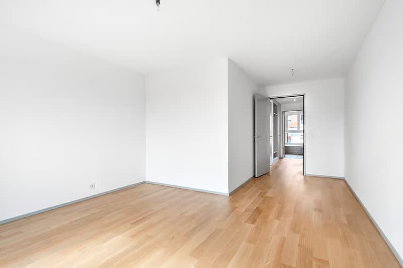 Helle 2.5-Zimmer-Wohnung mit Balkon in Adliswil – sofort verfügbar! (12)
