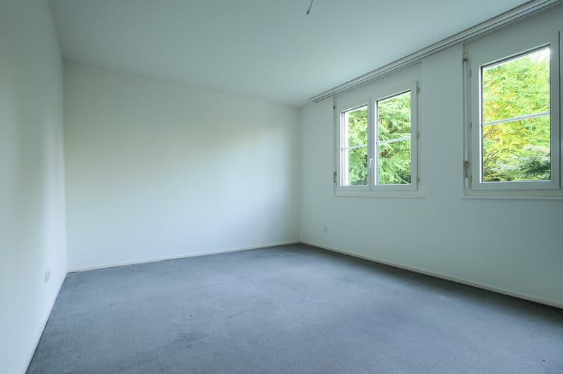 Helle 3.5-Zimmer-Wohnung mit Balkon und Seesicht in Wädenswil (2)