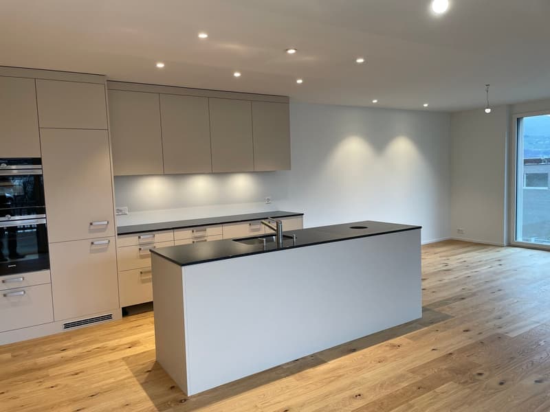 Helle 2.5-Zimmer-Wohnung mit Balkon in Stäfa – sofort verfügbar! (3)