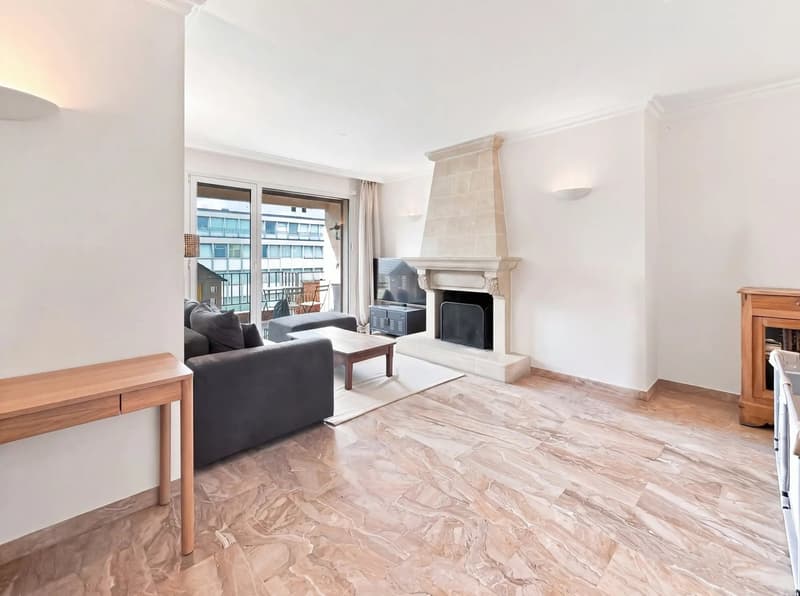 Spacieux appartement de 5.5 pièces avec balcon à Carouge (4)