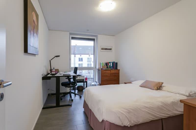 Helle 4.5-Zimmer-Wohnung mit Balkon und Garage in Zug (6)