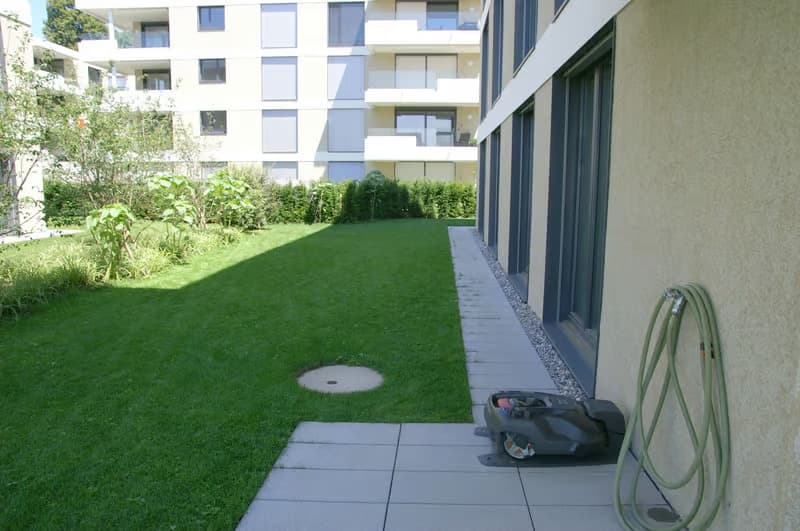 Helle 4.5-Zimmer-Wohnung mit Balkon und Garage in Kloten – sofort verfügbar! (4)
