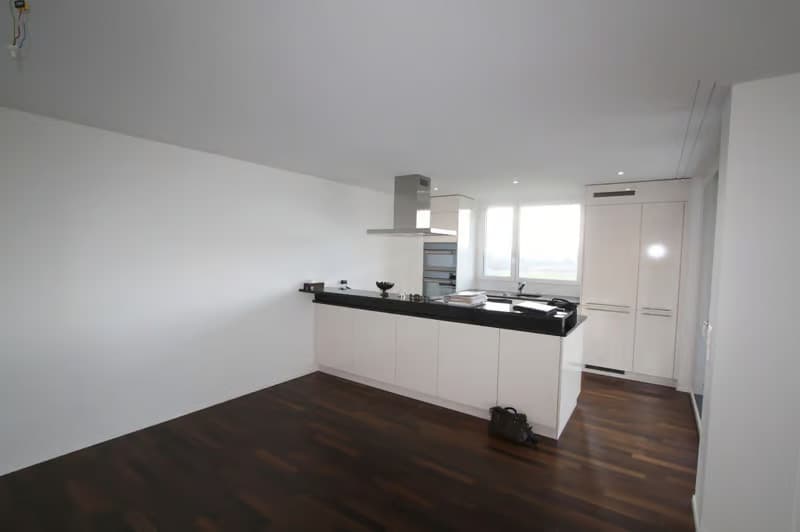 Helle 4.5-Zimmer-Wohnung mit Balkon und Garage in Kloten – sofort verfügbar! (6)