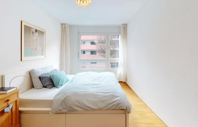 Helle, grosszügige 3,5 Zimmer Wohnung in Stans (6)