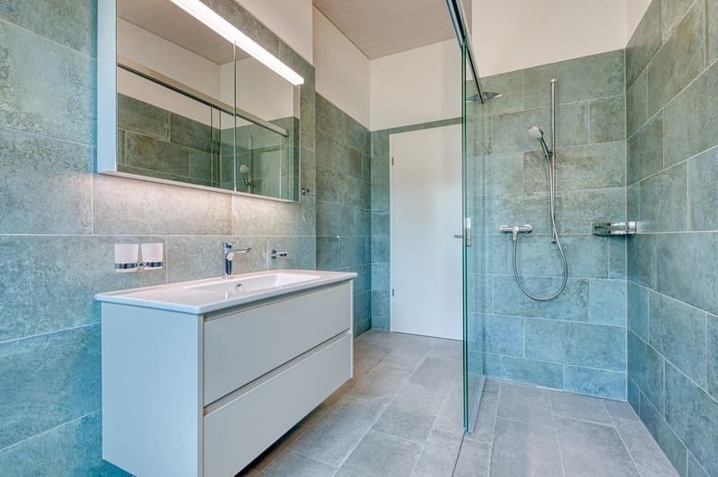 Helle 4.5-Zimmer-Wohnung mit Balkon und Garage in Einsiedeln – sofort verfügbar! (4)