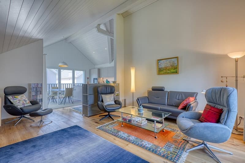 Helle 4.5-Zimmer-Wohnung mit Balkon und Garage in Einsiedeln – sofort verfügbar! (10)