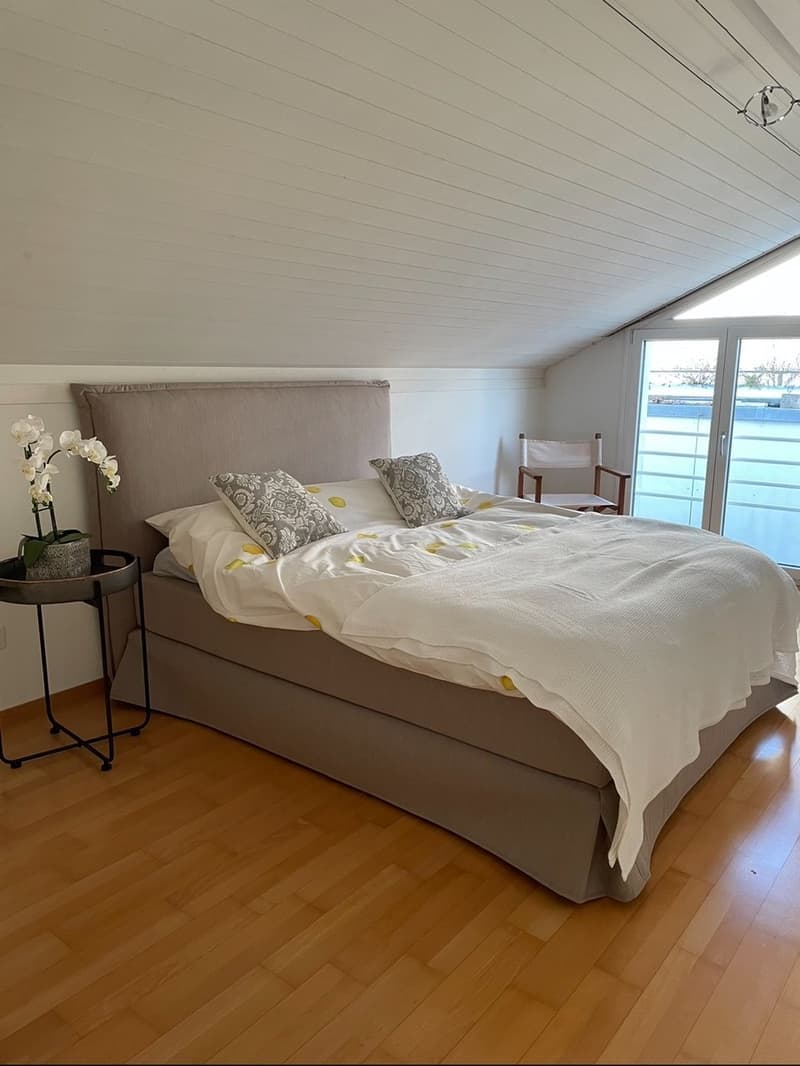 2.5 zweistöckige Dachwohnung in Bassersdorf (7)