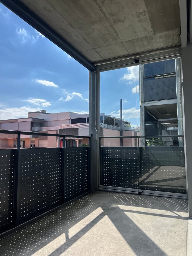 Bright 2.5-Room Apartment with Balcony in Zollikofen – Available Immediately (7)