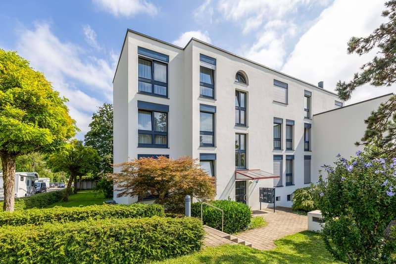 Helle 3.5-Zimmer-Wohnung mit Balkon und Garage in Zürich-Affoltern (10)