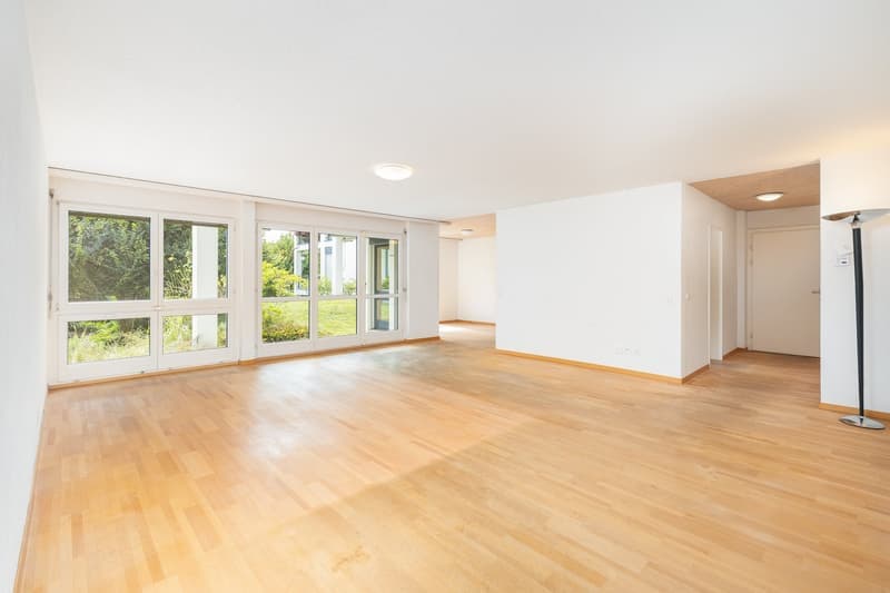 Helle 3.5-Zimmer-Wohnung mit Balkon und Garage in Zürich-Affoltern (3)