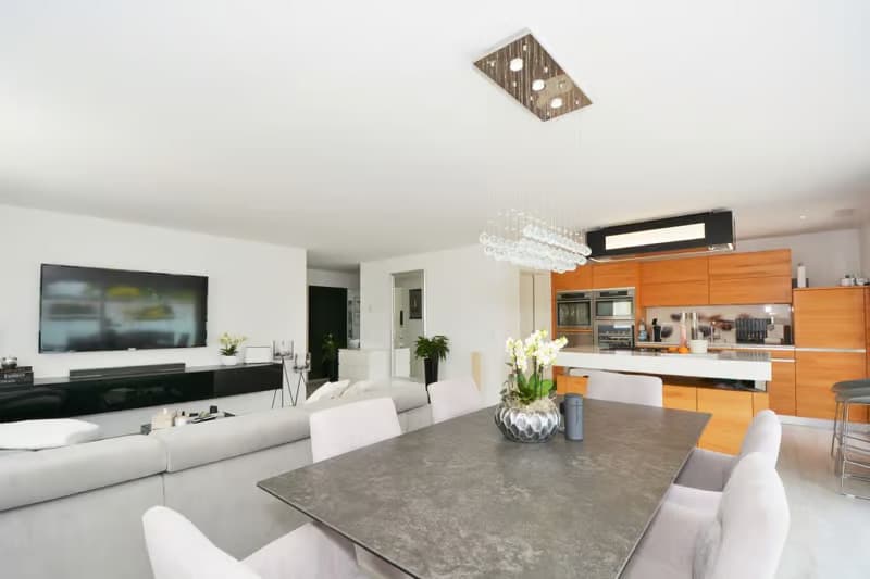 Helle 3.5-Zimmer-Wohnung mit Balkon in Wohlen – sofort verfügbar! (3)