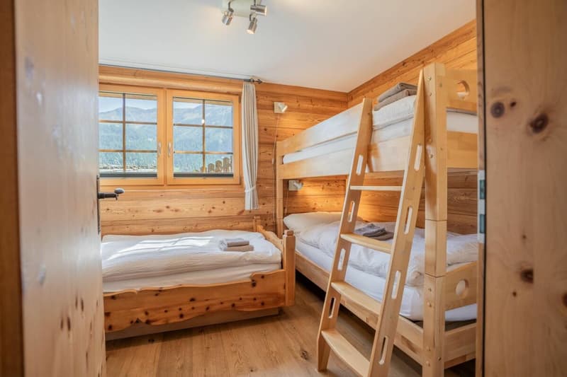 Exclusive secondary residence chalet directly on the ski slope (20)