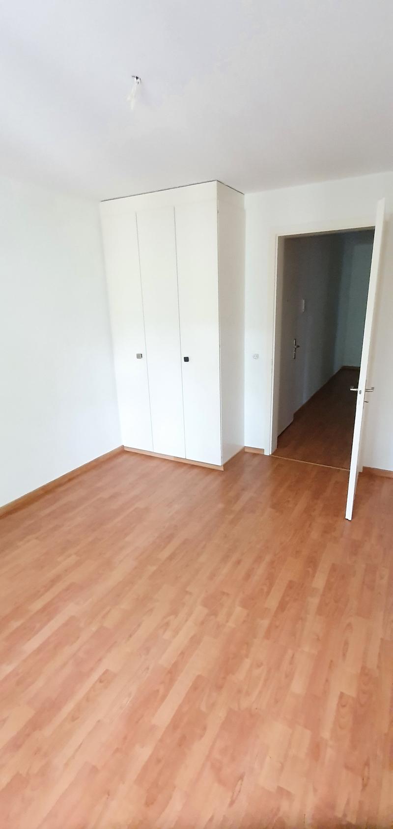 Schlafzimmer mit Einbauschrank