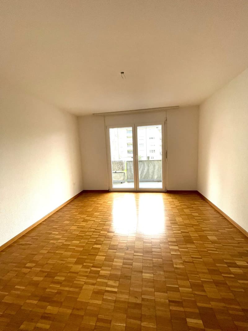 Grosszügige 3.5-Zimmer-Wohnung mit Balkon in Wiedlisbach (2)