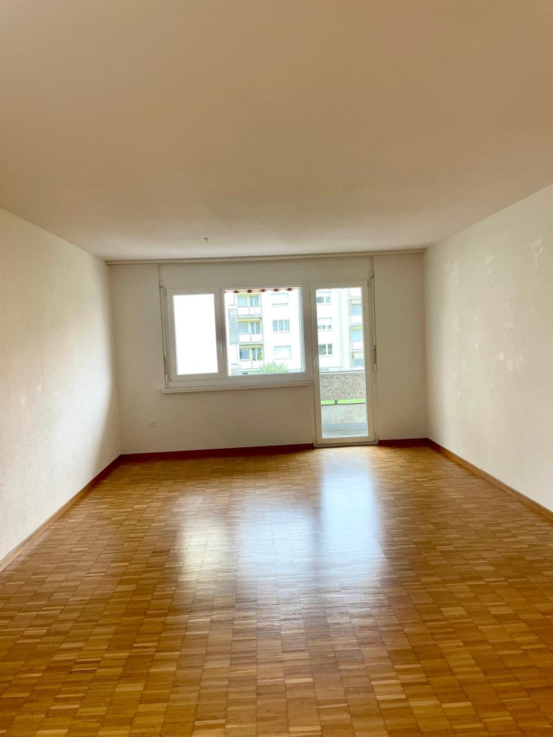 Grosszügige 3.5-Zimmer-Wohnung mit Balkon in Wiedlisbach (4)