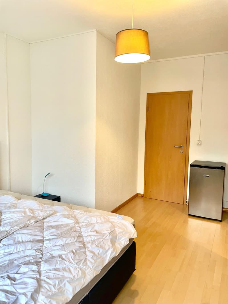 Möbliertes Zimmer zu vermieten inklusive Zimmerreinigung (4)