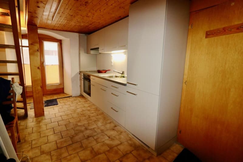 Nel cuore del Vecchio Borgo di Martigny, una bellissima casa familiare, piena di charme con 5.5 locali, ideale come casa familiare o casa degli ospiti. (9)