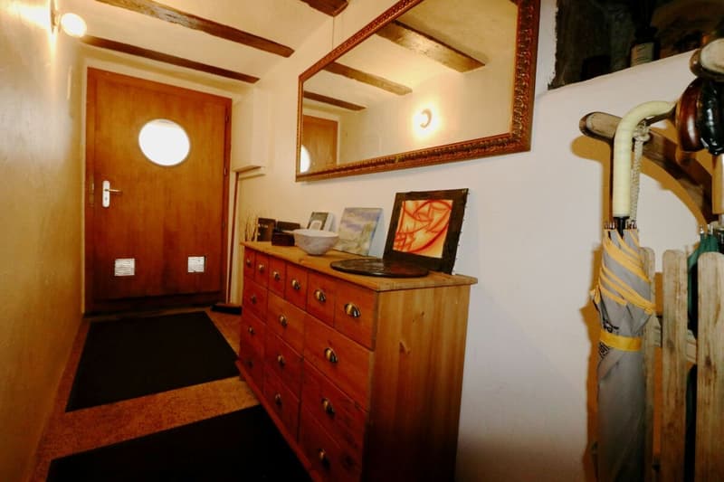 Nel cuore del Vecchio Borgo di Martigny, una bellissima casa familiare, piena di charme con 5.5 locali, ideale come casa familiare o casa degli ospiti. (11)