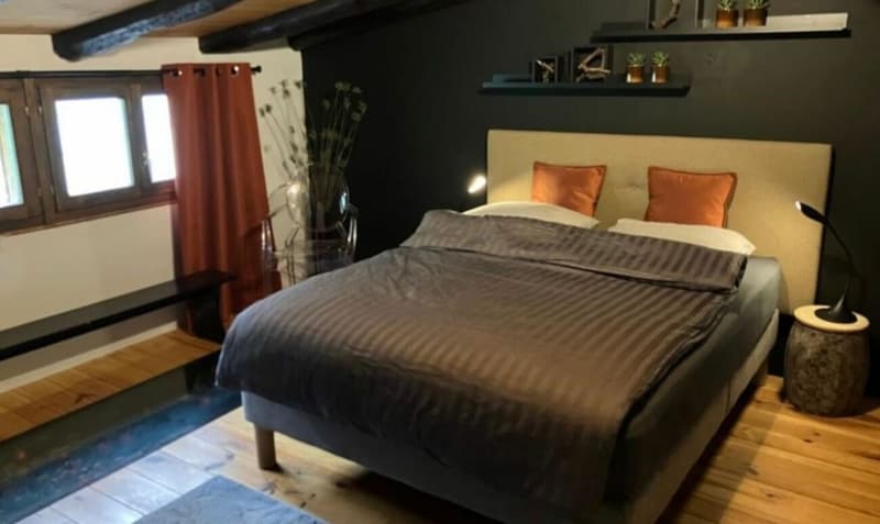 Nel cuore del Vecchio Borgo di Martigny, una bellissima casa familiare, piena di charme con 5.5 locali, ideale come casa familiare o casa degli ospiti. (6)