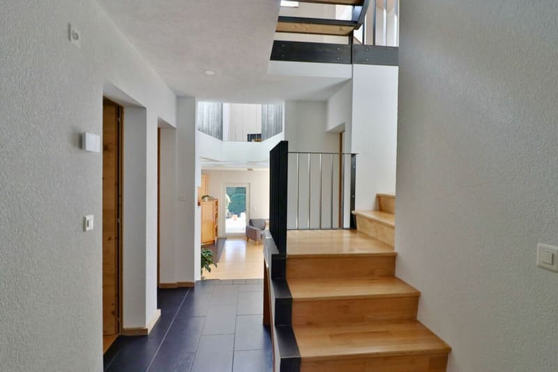 Exclusivité - Magnifique villa individuelle de 6.5 pces 100% autonome en énergie. (2)