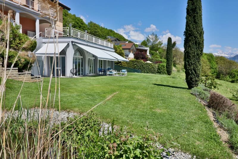 Magnificent property in PPE with 3 apartments (6.5 rooms + 3.5 rooms + 2.5 rooms) in the heights of Savièse (9)