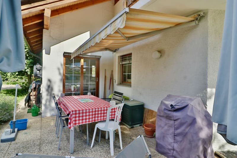 LEYTRON - UNE MAISON OÙ L'ON ENTEND PRESQUE LES ENFANTS JOUER DANS LE JARDIN? (6)