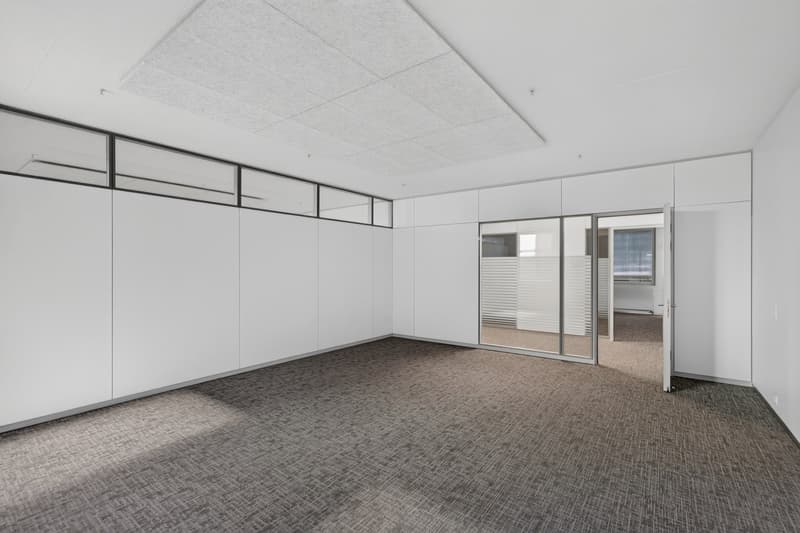 Vollausgebaute Büroflächen im Peter Merian Haus! (11)