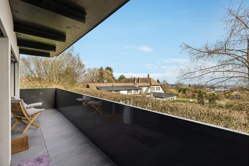 Very beautiful semi-detached house in a residential and family area, with a view of the lake and mountains (6)