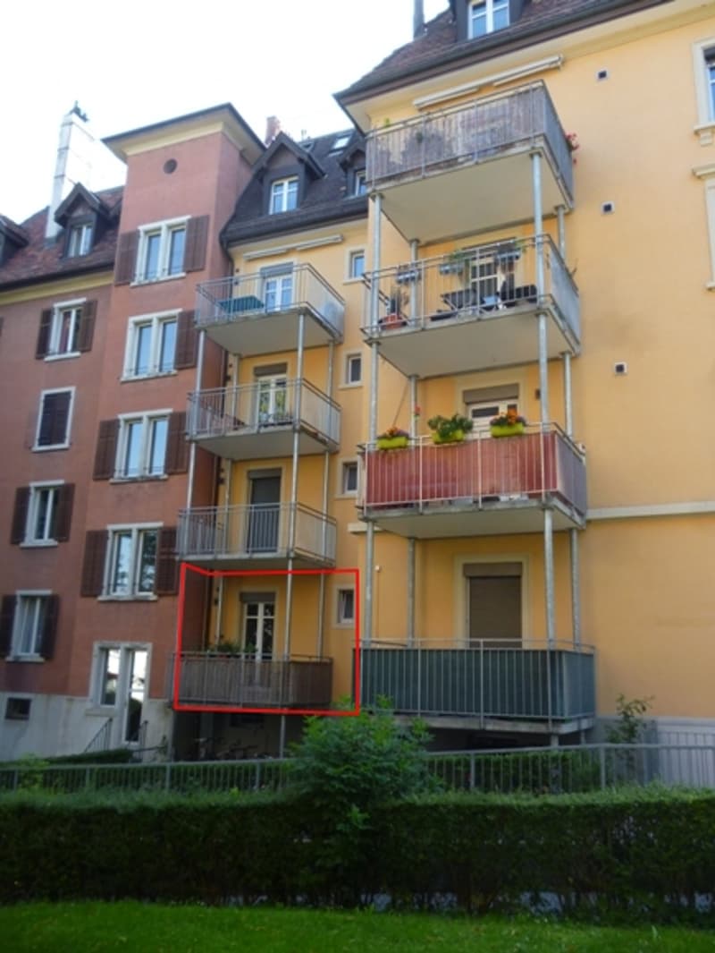 Attraktive 3,5-Zi. Wohnung mit 2 Balkonen, Nähe Letzipark (2)