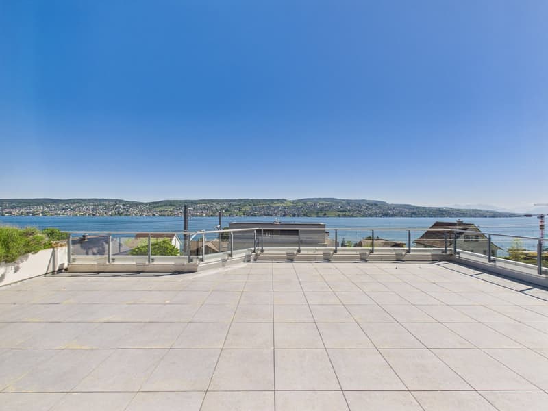 Appartamento attico esclusivo di 4,5 locali con grande terrazza e vista sul lago (16)