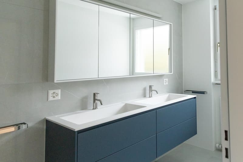 Appartamento attico esclusivo di 4,5 locali con grande terrazza e vista sul lago (11)