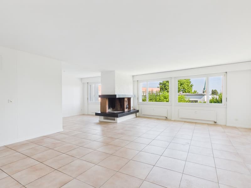 Grosszügige 4-Zimmer-Gartenwohnung an ruhiger Lage in Horgen (3)
