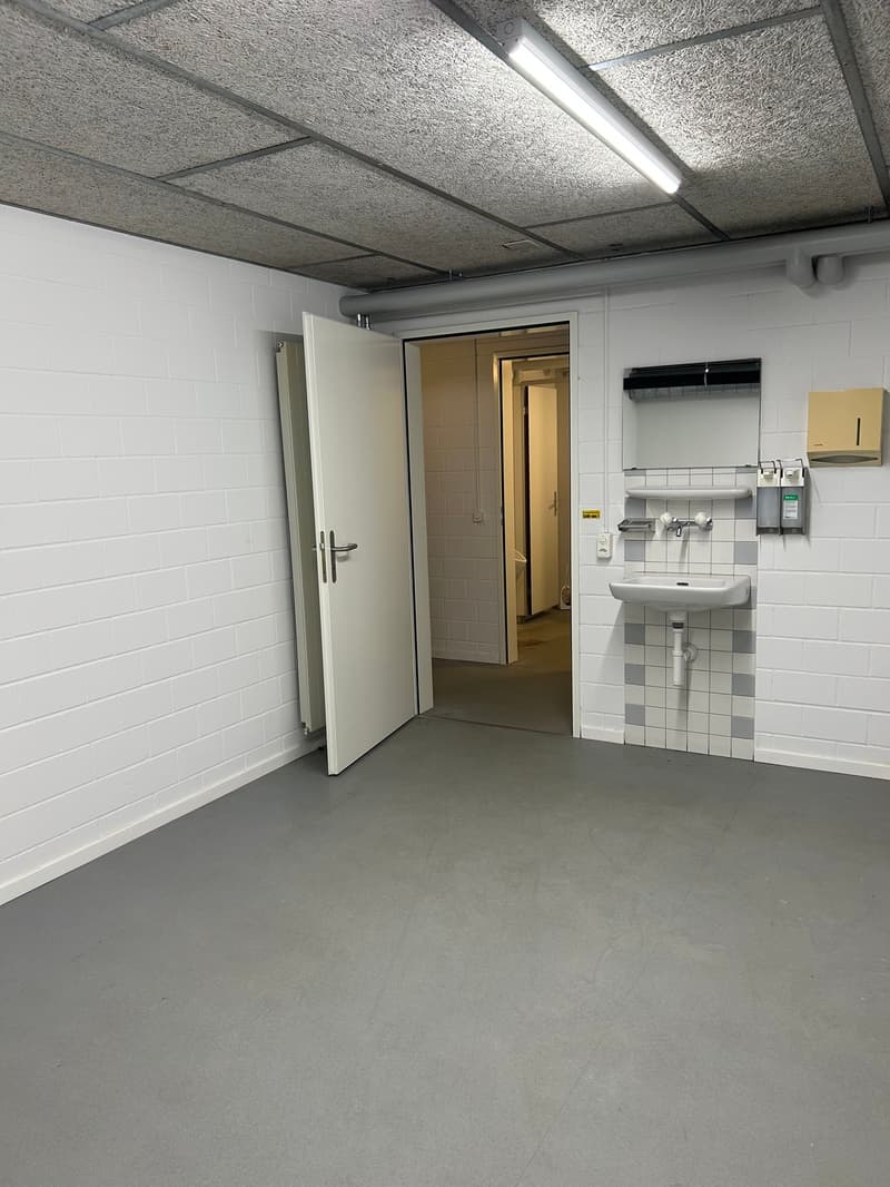 Vielseitig nutzbare Lager-/Gewerbefläche im Zentrum von Breitenbach (7)