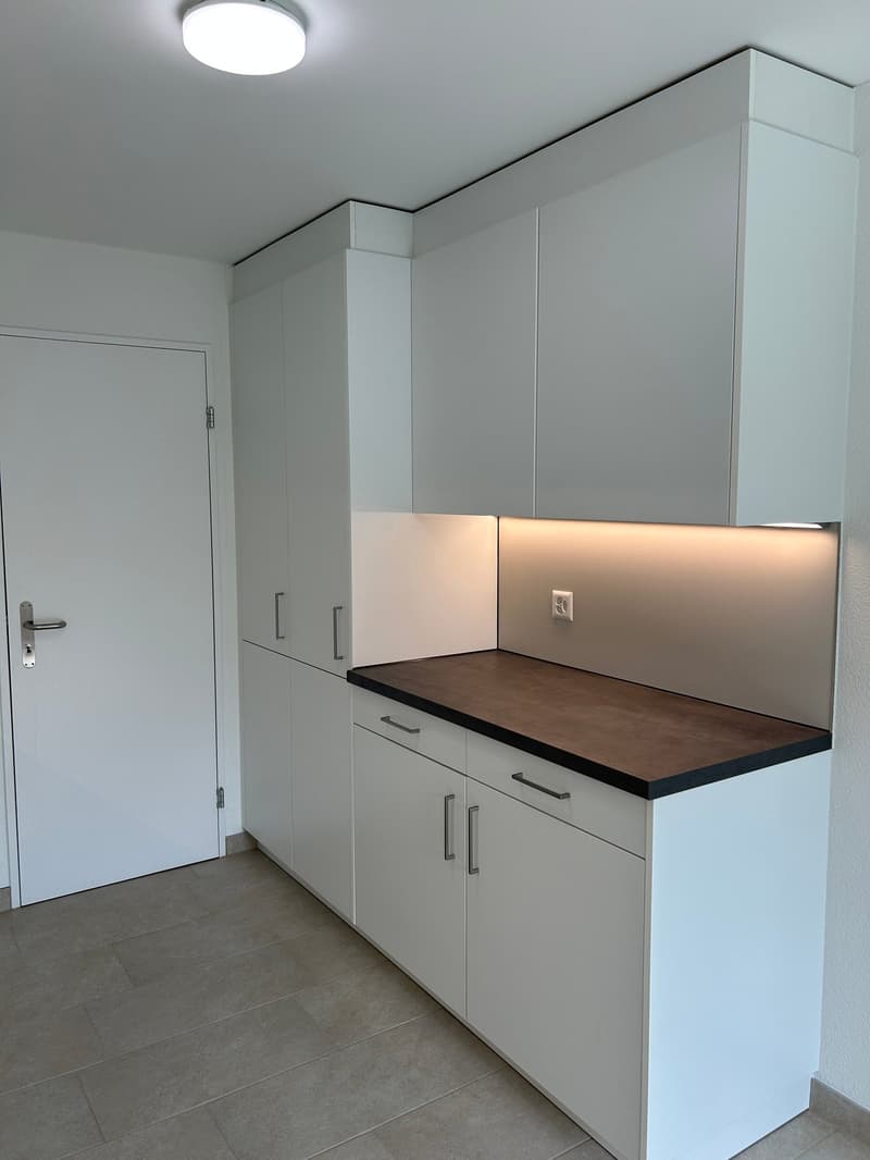 Appartamento ristrutturato in una zona tranquilla – luminoso & spazioso con balcone (4)