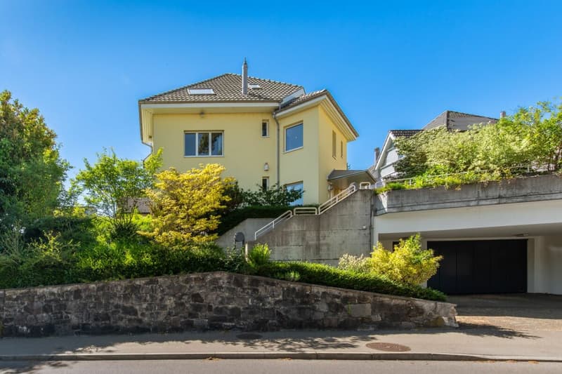 Maison unifamiliale de 6 1/2 pièces à Kilchberg dans un emplacement calme et ensoleillé sur une pente (20)