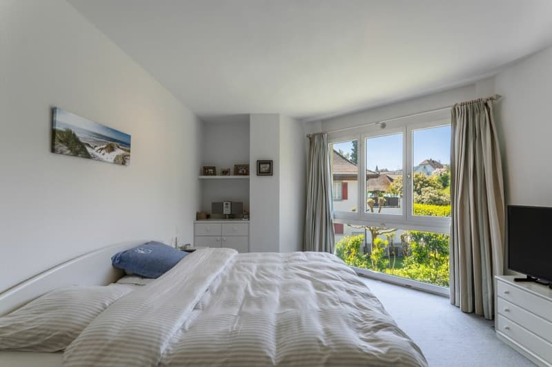 Maison unifamiliale de 6 1/2 pièces à Kilchberg dans un emplacement calme et ensoleillé sur une pente (10)
