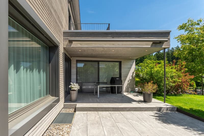 Dreamy beautiful single-family house with large surroundings (15)