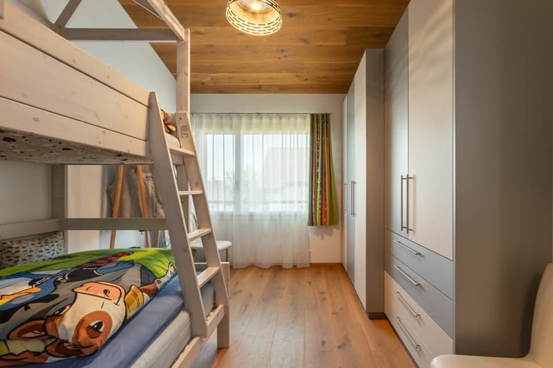 Dreamy beautiful single-family house with large surroundings (19)