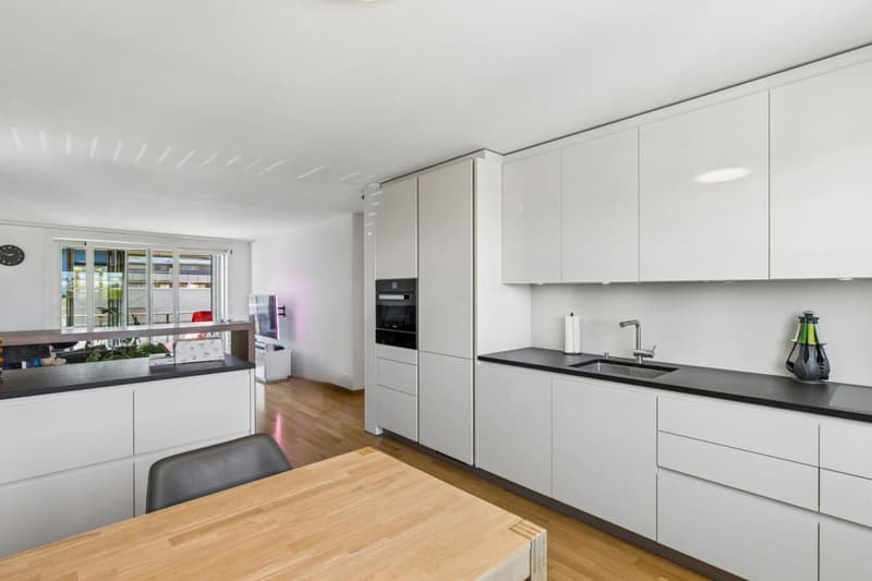 moderne 4 1/2 Zimmerwohnung mitten in Rotkreuz (4)