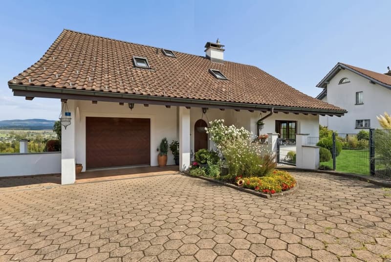 freistehendes Einfamilienhaus in Mühlau mit traumhaftem Garten (2)