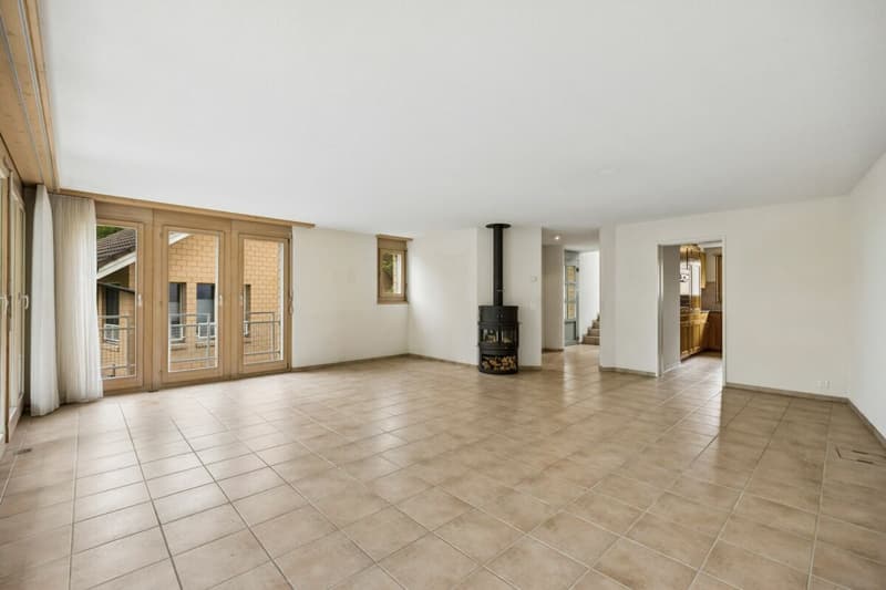 grosszügiges 6 1/2 Zimmer-Doppeleinfamilienhaus in Rotkreuz (15)