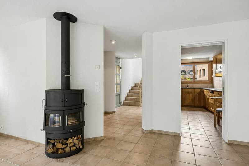 grosszügiges 6 1/2 Zimmer-Doppeleinfamilienhaus in Rotkreuz (16)