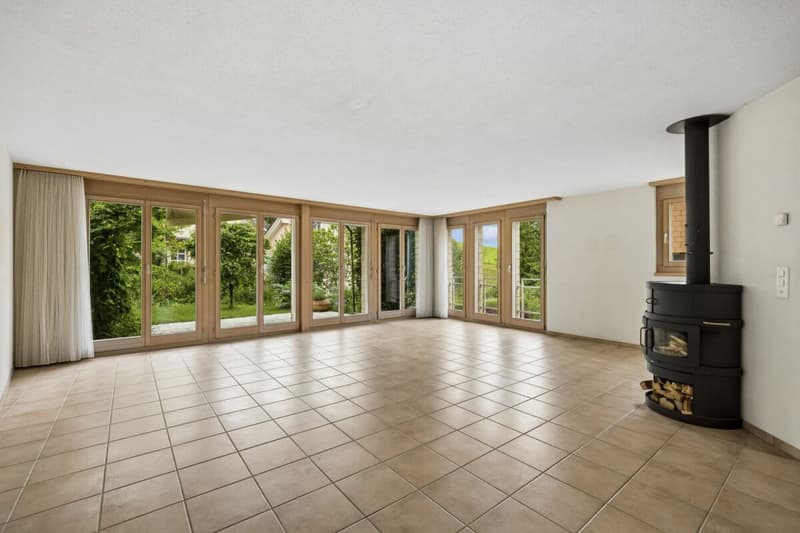 grosszügiges 6 1/2 Zimmer-Doppeleinfamilienhaus in Rotkreuz (11)