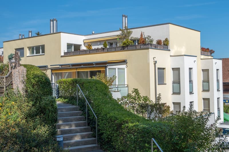 3.5-Zimmer-Attikawohnung mit Morgen- und Abendsonne – vor den Toren Zürichs (2)