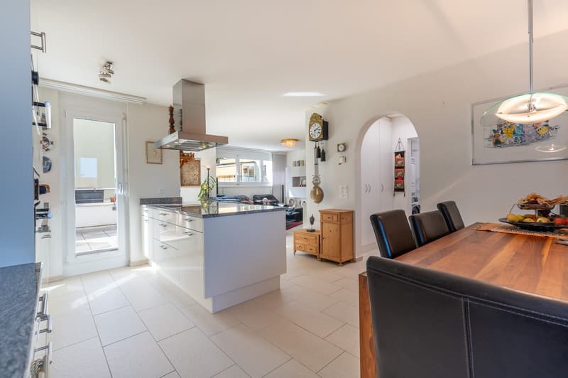 3.5-Zimmer-Attikawohnung mit Morgen- und Abendsonne – vor den Toren Zürichs (3)