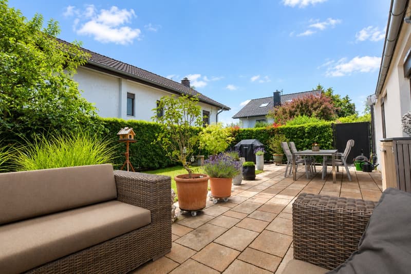 Wohnen wie im Einfamilienhaus – 143 m² Nutzfläche, 110 m² Garten, 2 Garagen + 1 Parkplatz (5)