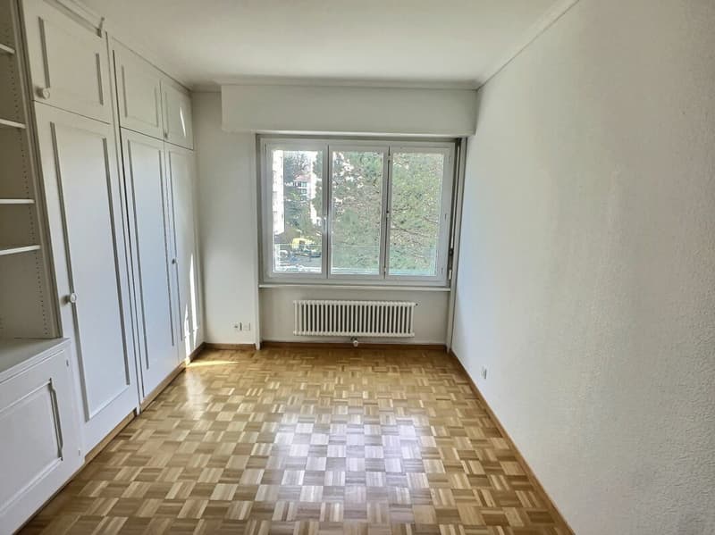 Bright 4.5 rooms in Chaily with a very beautiful lake view (7)