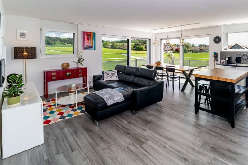 Bright 4.5-room apartment in Bottens (2)